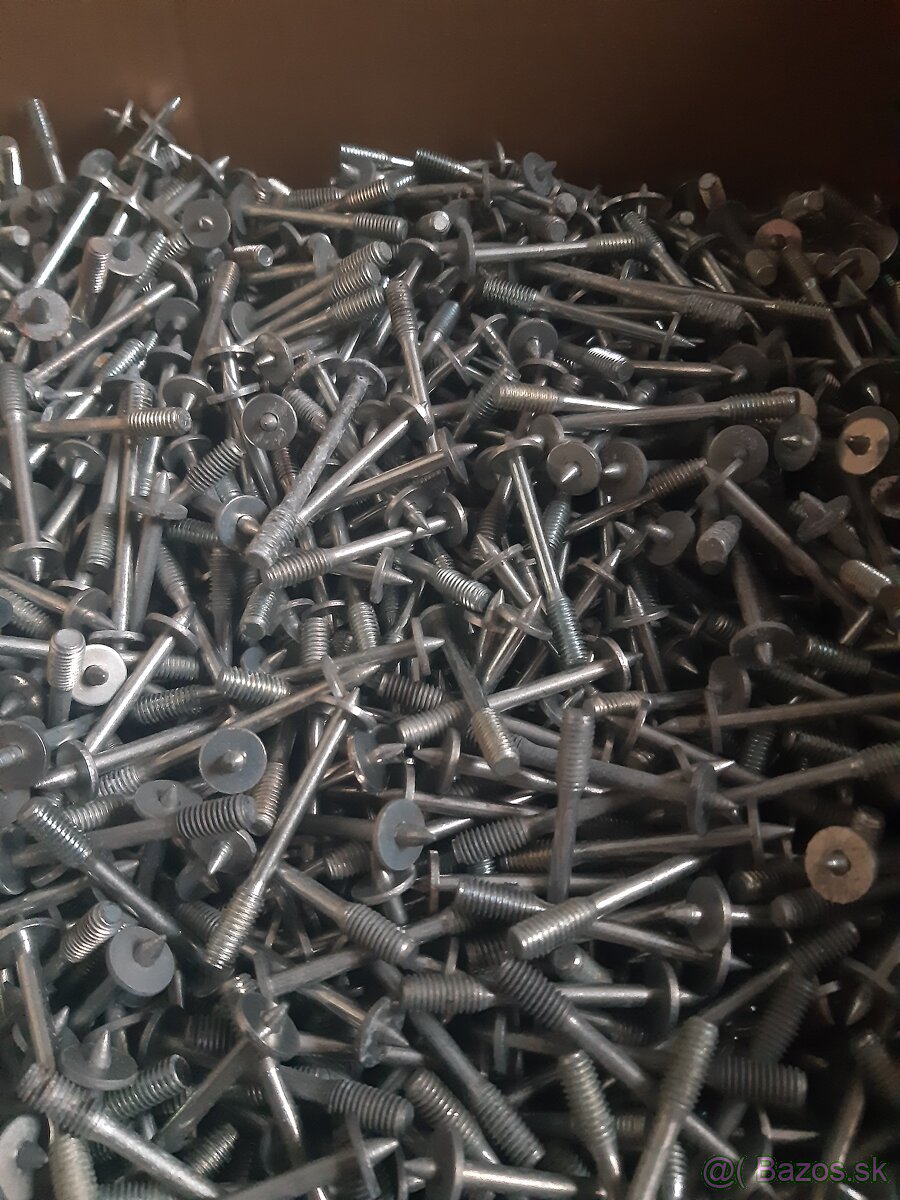 Klince do betonu,oceľové nastreľovacie klince dĺžka 5 a 6cm - 7