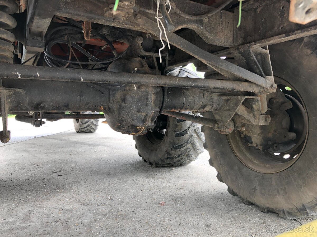 Mercedes UNIMOG 6X6 U2450 Výťah - 7