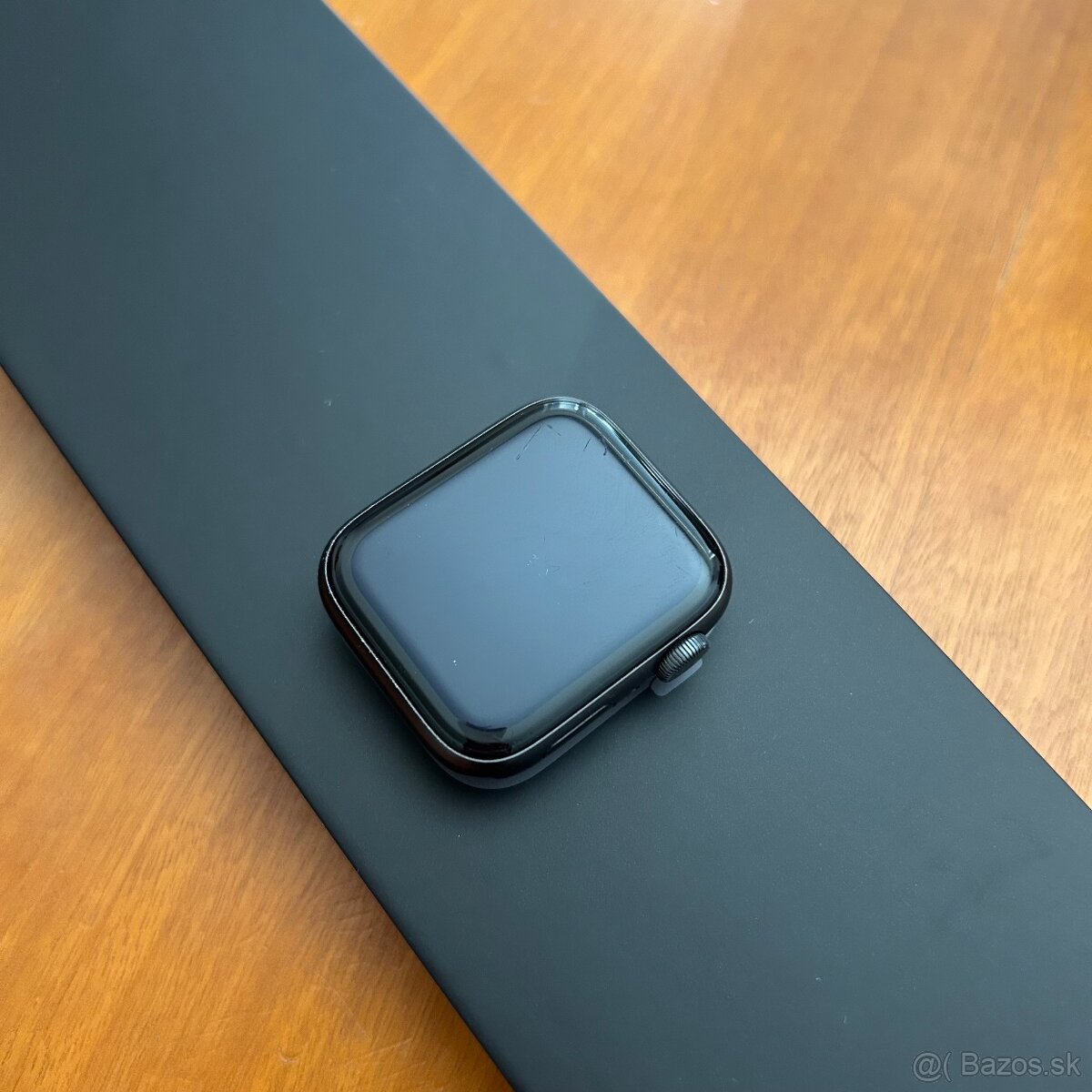 Apple Watch SE 2020 Space Gray (čierny) - 7