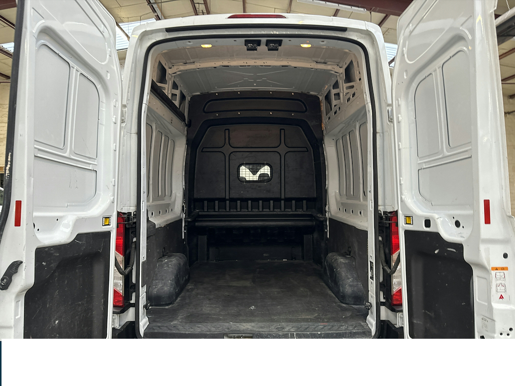 Ford Transit 350 L3H3 6 Miestna - 7