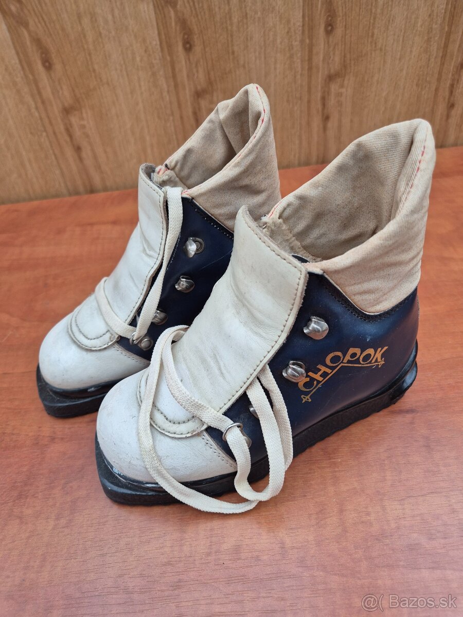 Retro staré lyžiarky - 7