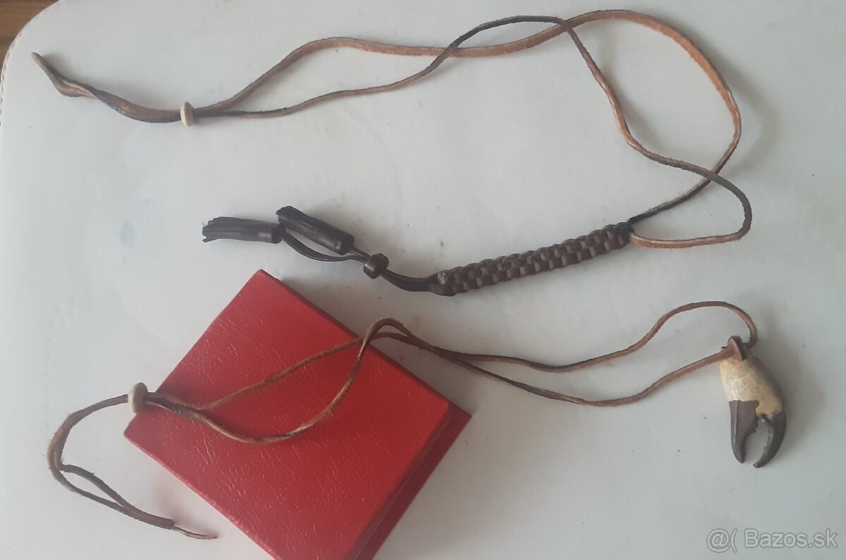 Predaj retro náhrdelníkov, náušníc, klipsní a brošní - 7