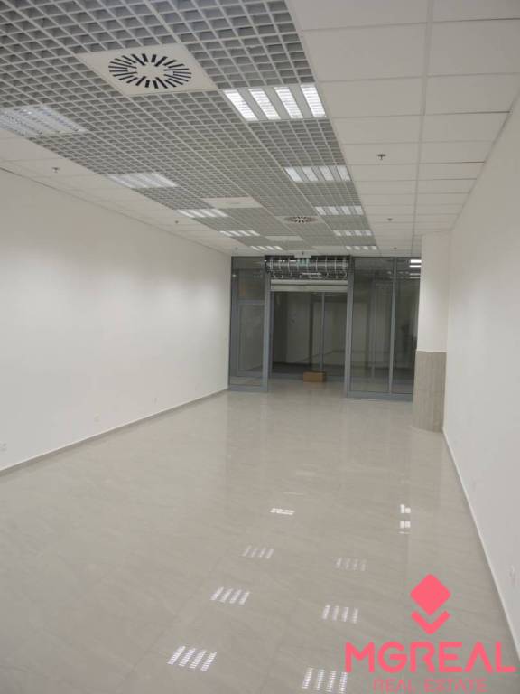 Obchodné priestory v centre Trnavy - 7