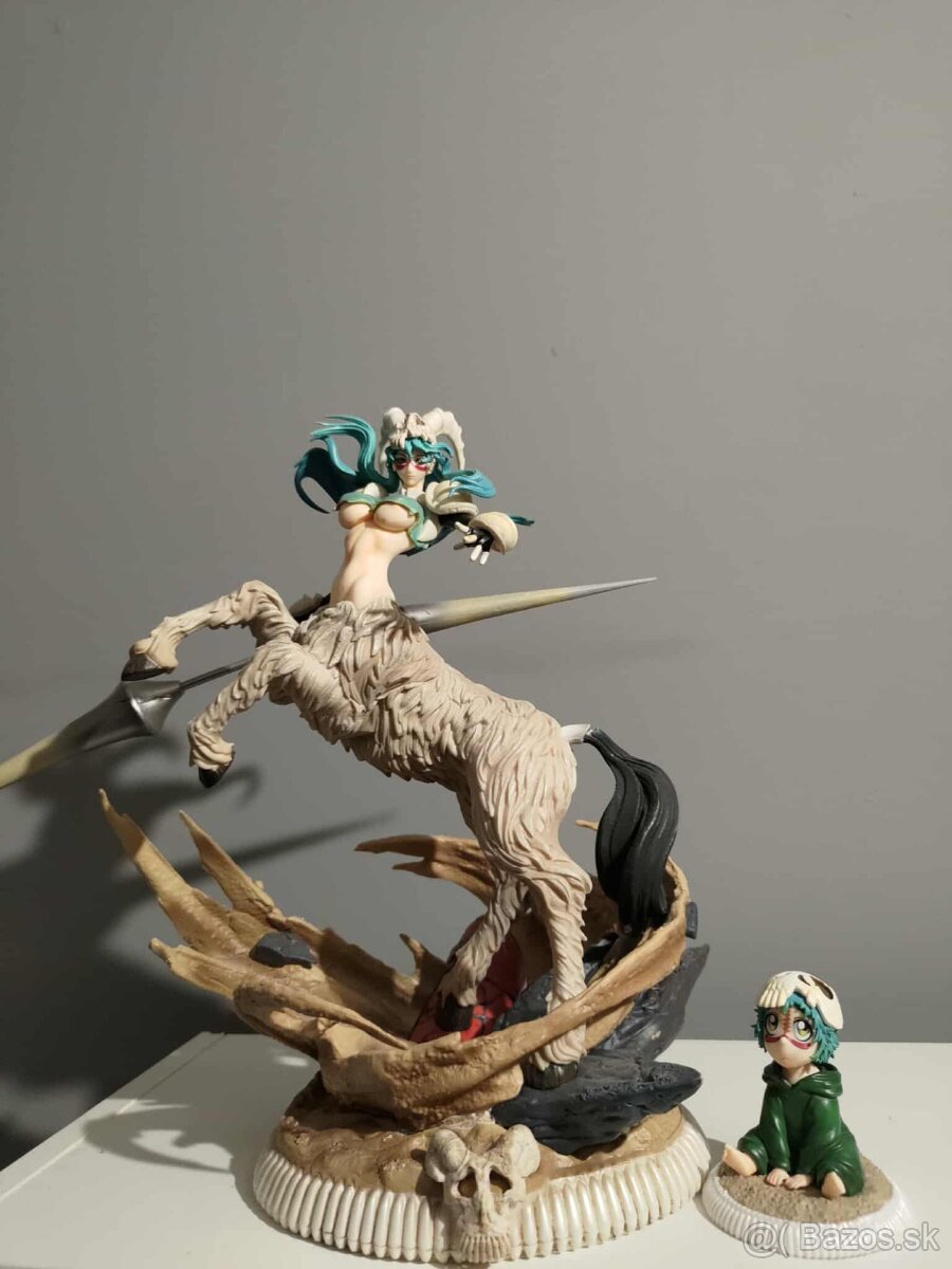 vytrinka ´-popripade figurky - 7