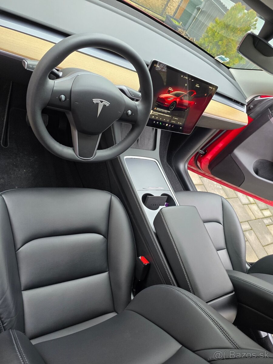 Tesla Model Y Premium Long Range AWD 514PS Fabrická Záruka - 7