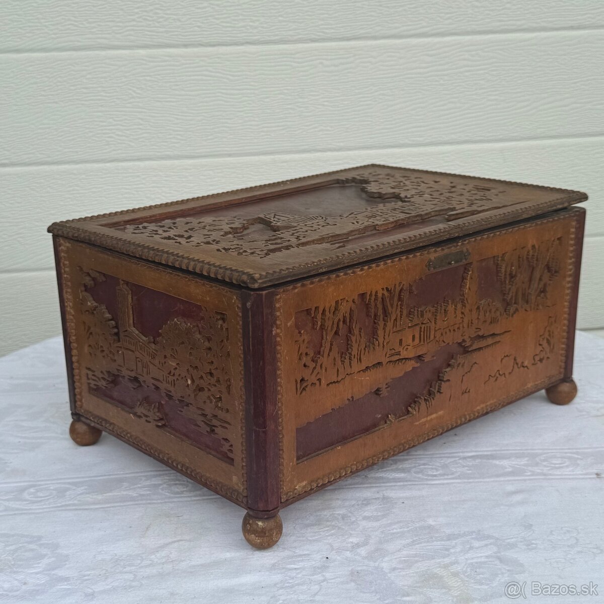 Starožitná velká dřevěná truhla na šití - 7