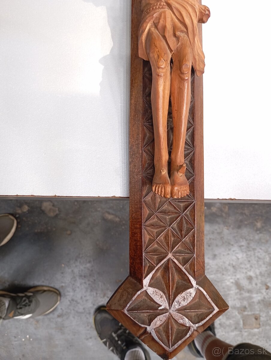 Predám pekný drevený kríž - 7