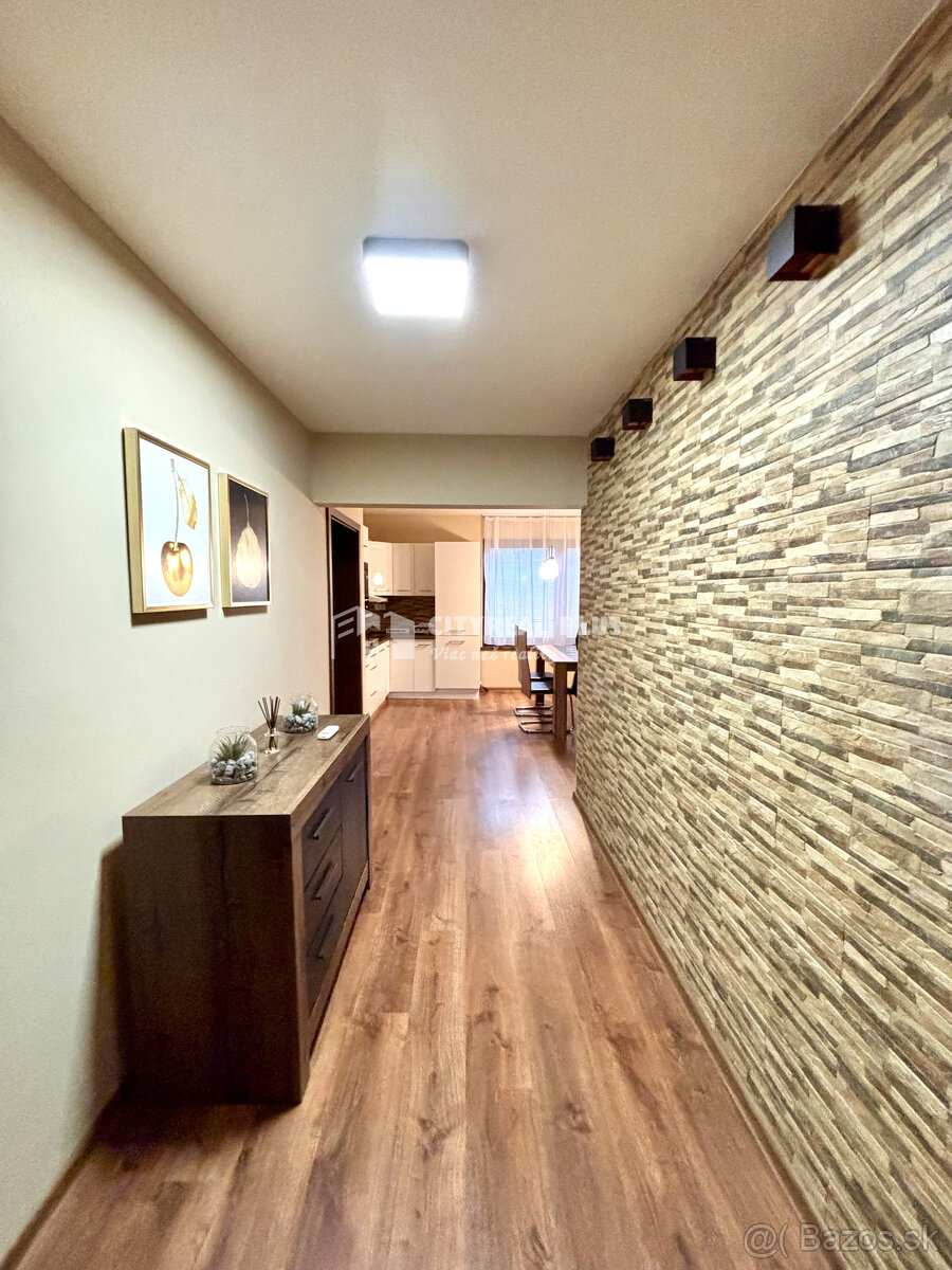 Ponúkame Vám na prenájom 2 izbový byt v rodinnom dome s gará - 7