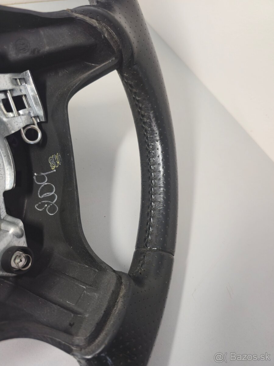 PERFOROVANÝ KOŽENÝ VOLANT golf fabia octavia - 7