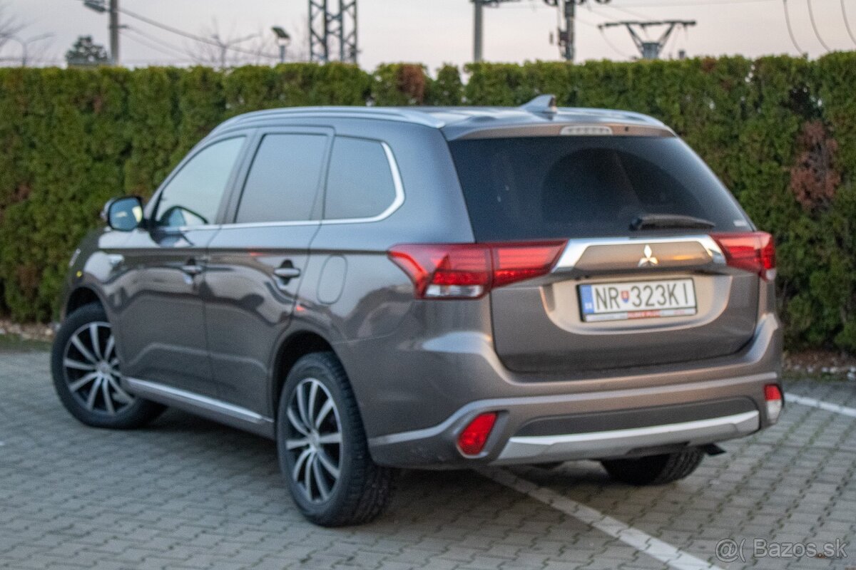 Mitsubishi Outlander 2.0i PHEV Hybrid - 7