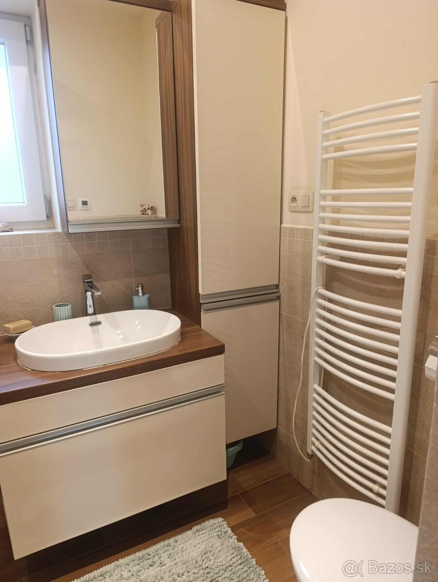 Predám 4-izbový 129m² byt v dome s terasou, 2x parkovanie, - 7