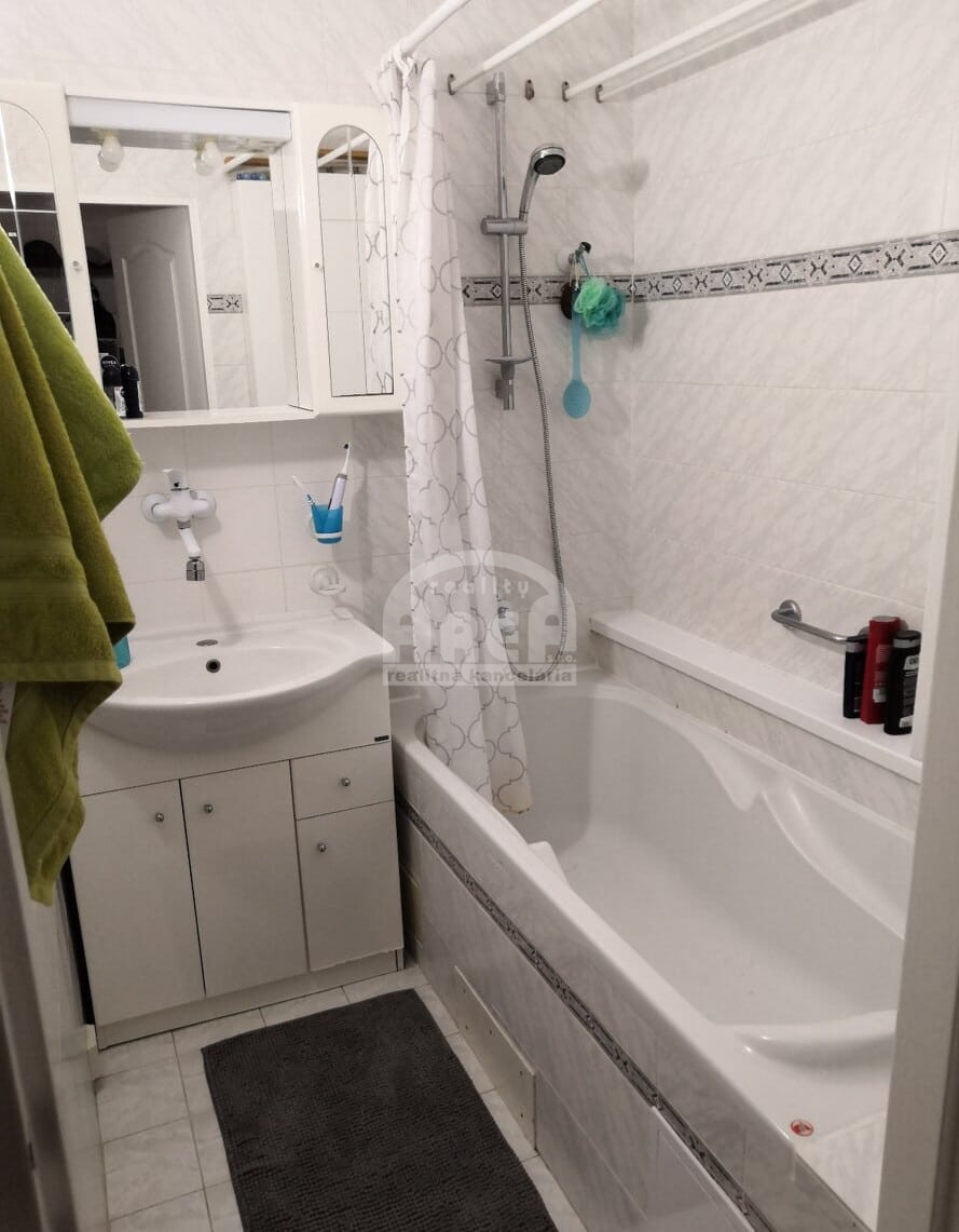 4- izbový byt v TOP lokalite sídliska Východ v Michalovciach - 7