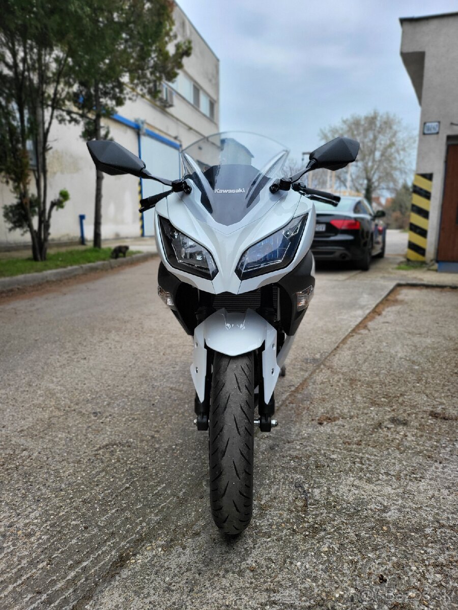 Kawasaki ninja 300, A2 - 7