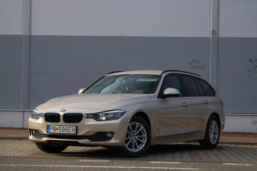 BMW Rad 3 Touring 318D 100kW 2014 - 7