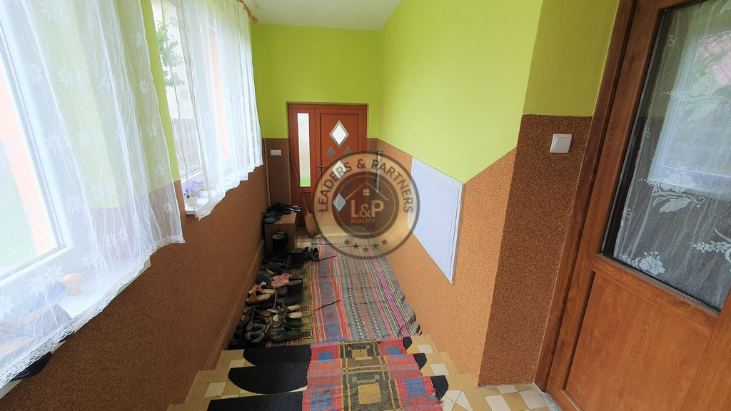 PREDAJ: veľký 2 poschodový rodinný dom Šuňava s výhľadom na - 7