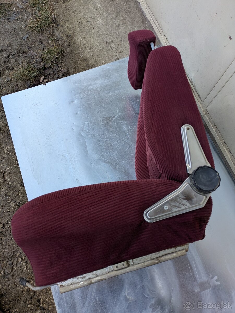 Predné sedačky Tatra 613 - 7