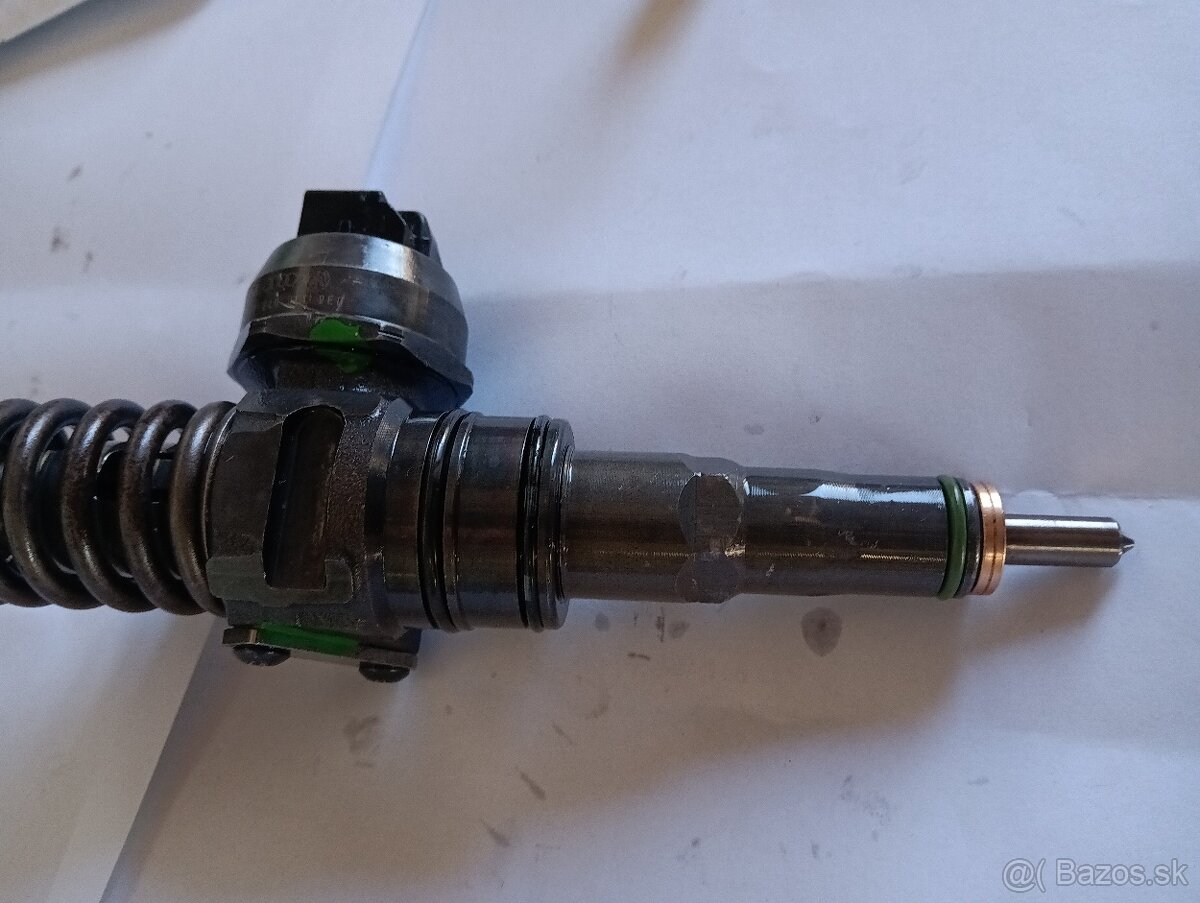 Vstrekovač bosch 038 130 073 AK - 7