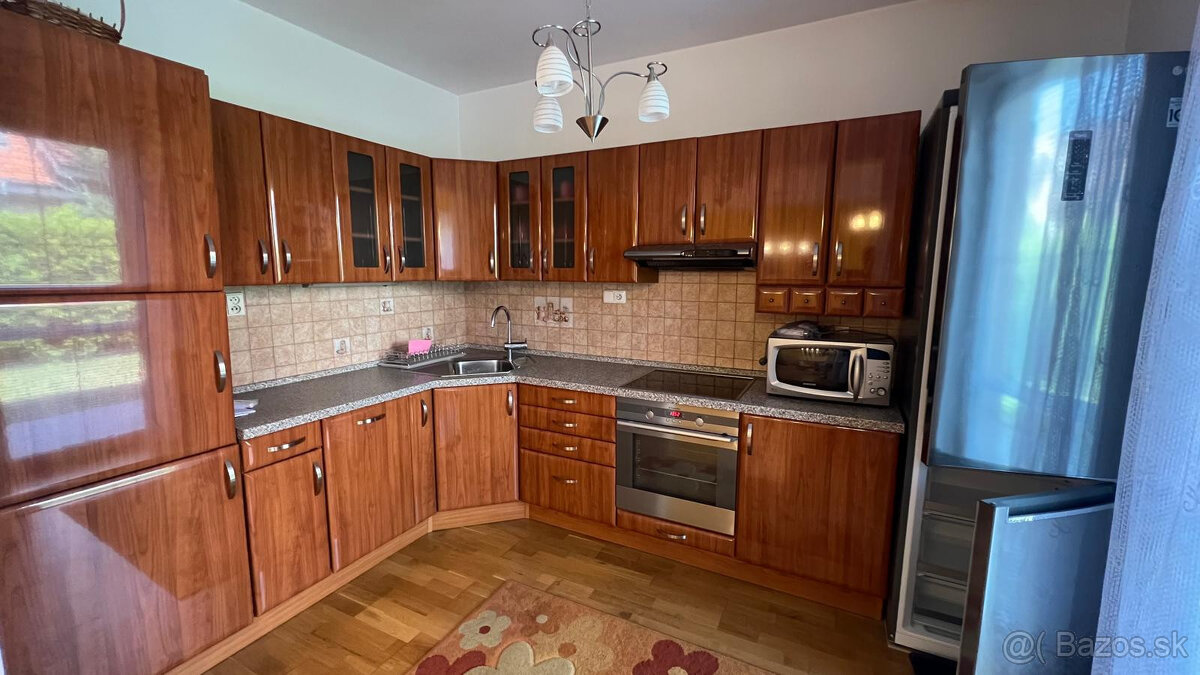 PREDAJ NÁDHERNÉHO 4,5-IZB. 2-PODLAŽNÉHO RODINNÉHO DOMU S GAR - 7