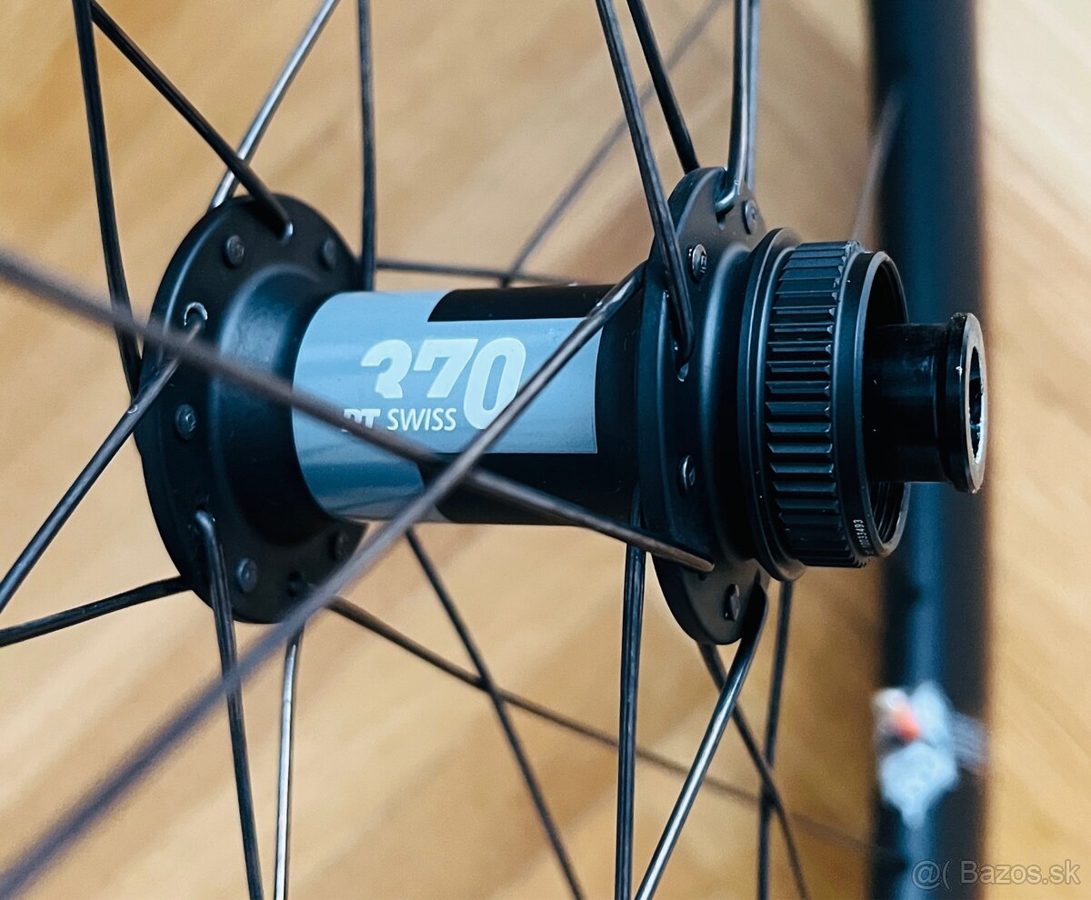 Predam sadu karbonovych kolies LOOK R50D - 7