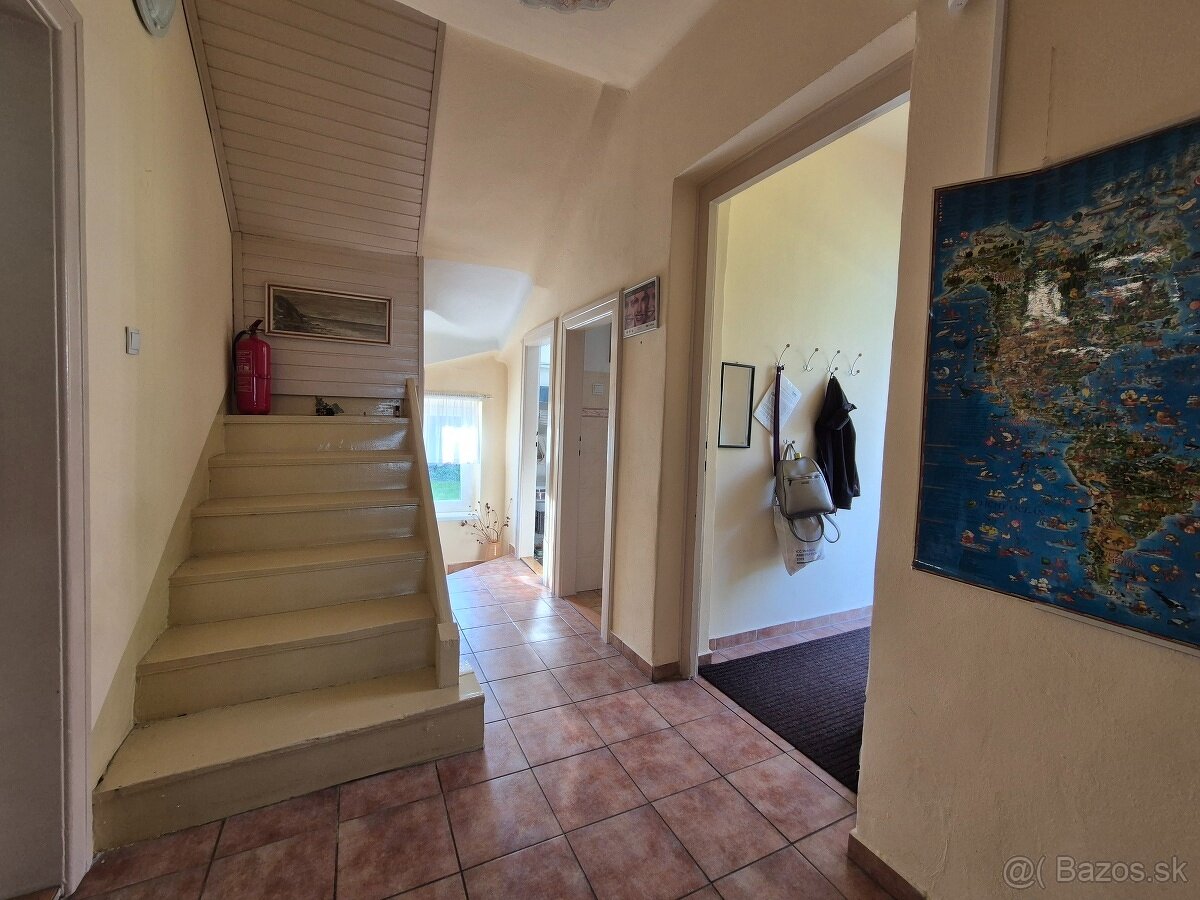 Krásny rodinný dom aj ako investícia - 7