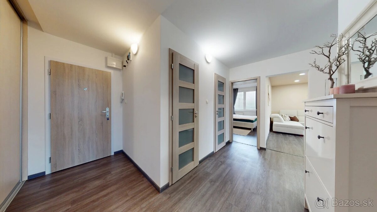 Zrekonštruovaný 3i. byt, zariadený - 7