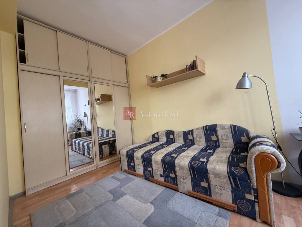 Na prenájom útulný byt 2+kk s balkónom v centre mesta- Morav - 7