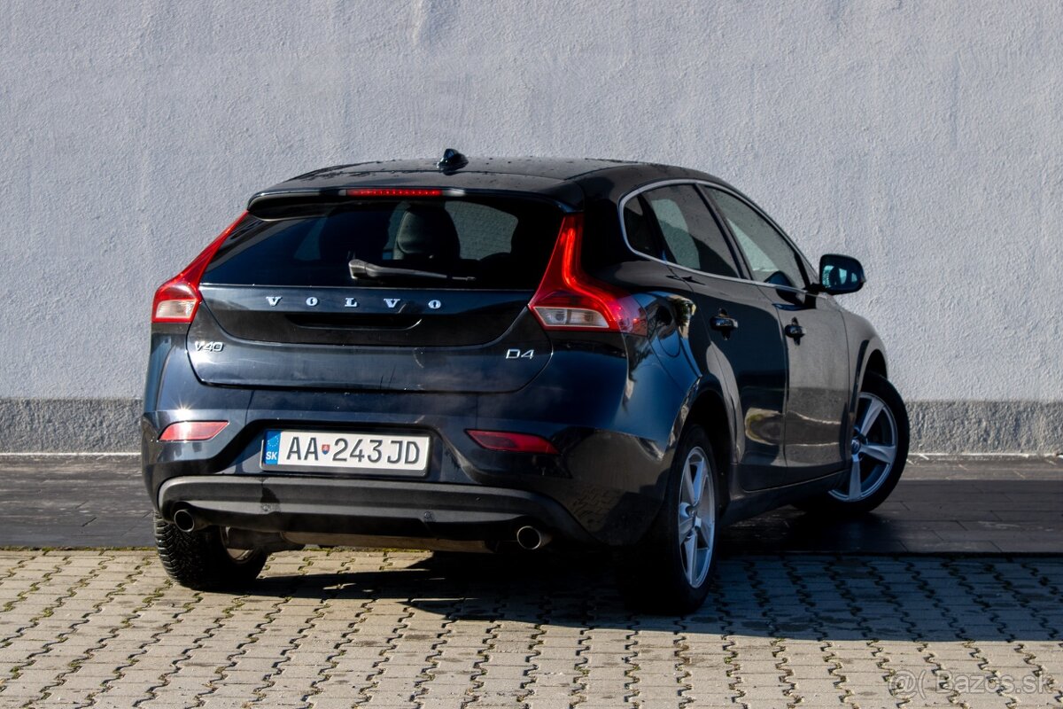 Volvo V40 D4 2.0L Drive-E Momentum - 7