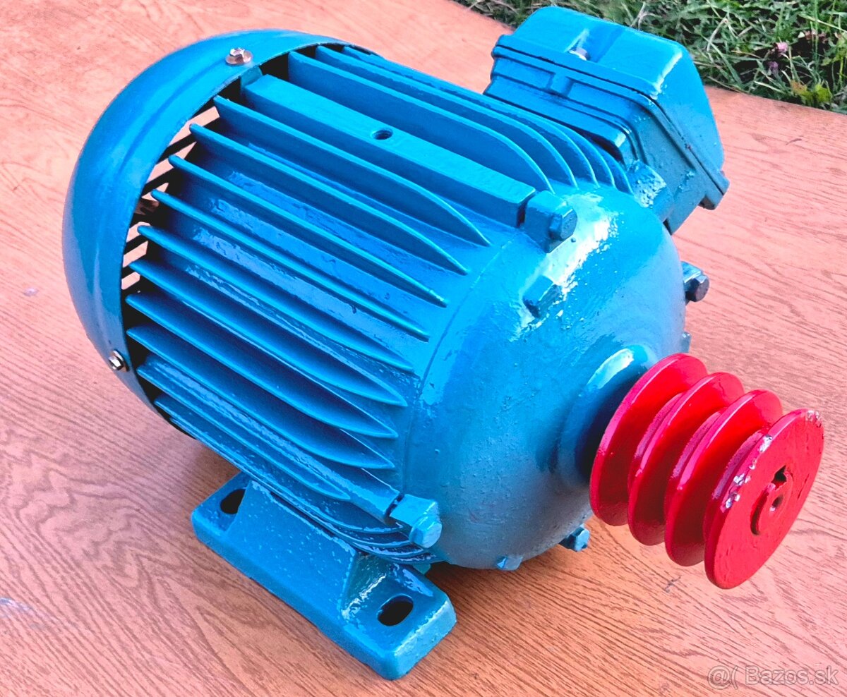 Predám 3 fázovy elektromotor MEZ Mohelnice 2,2kW - 7