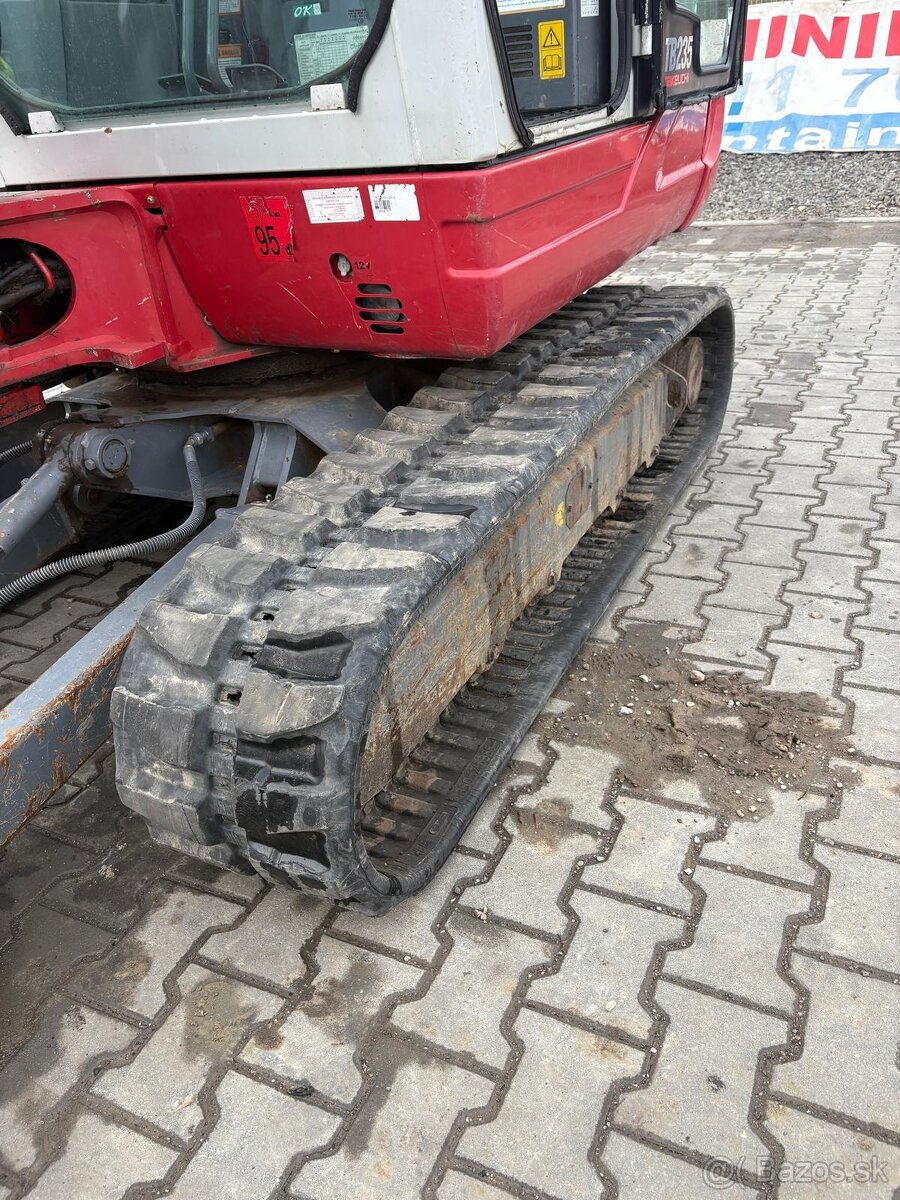 TAKEUCHI TB235 - 7
