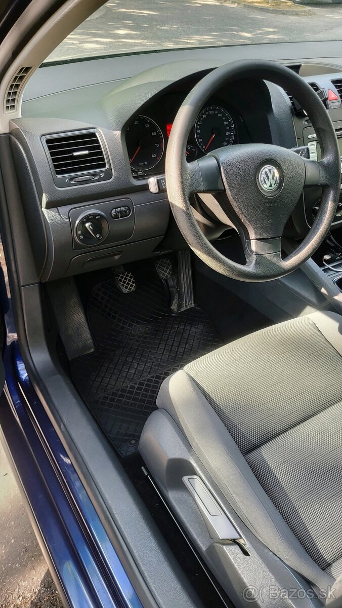 Volkswagen Golf 5, Benzín 1.6 - 7