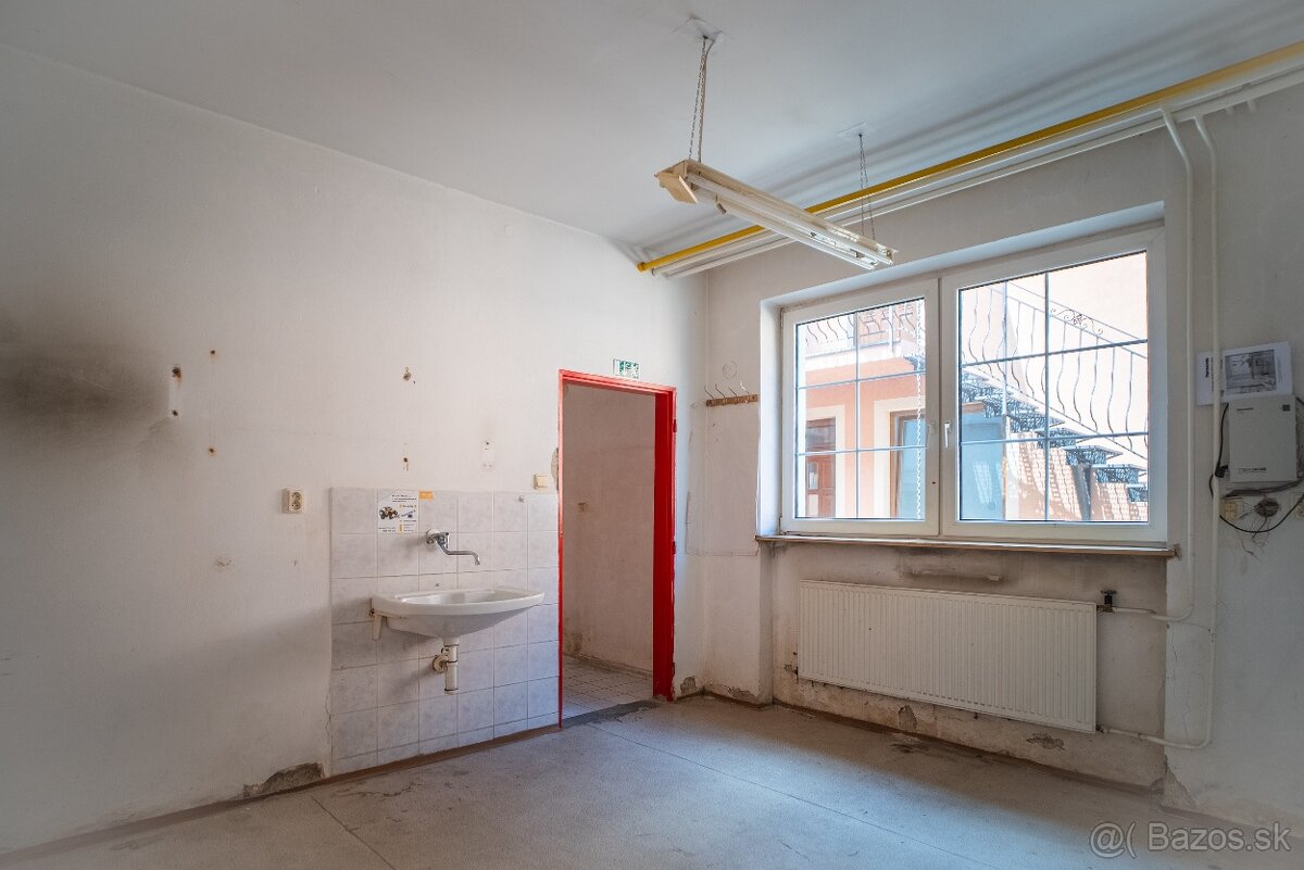 Nehnuteľnosť v centre mesta Prešov - 7