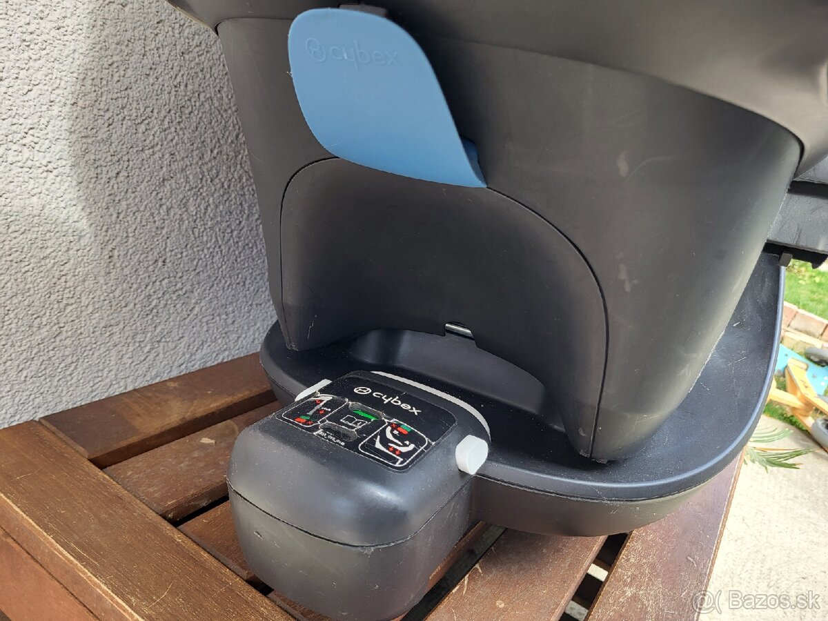 Cybex Aton M - 7