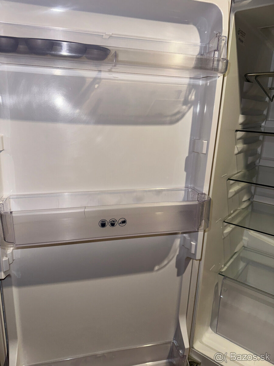 Predám chladničku WHIRLPOOL ART 494/A++ - 7
