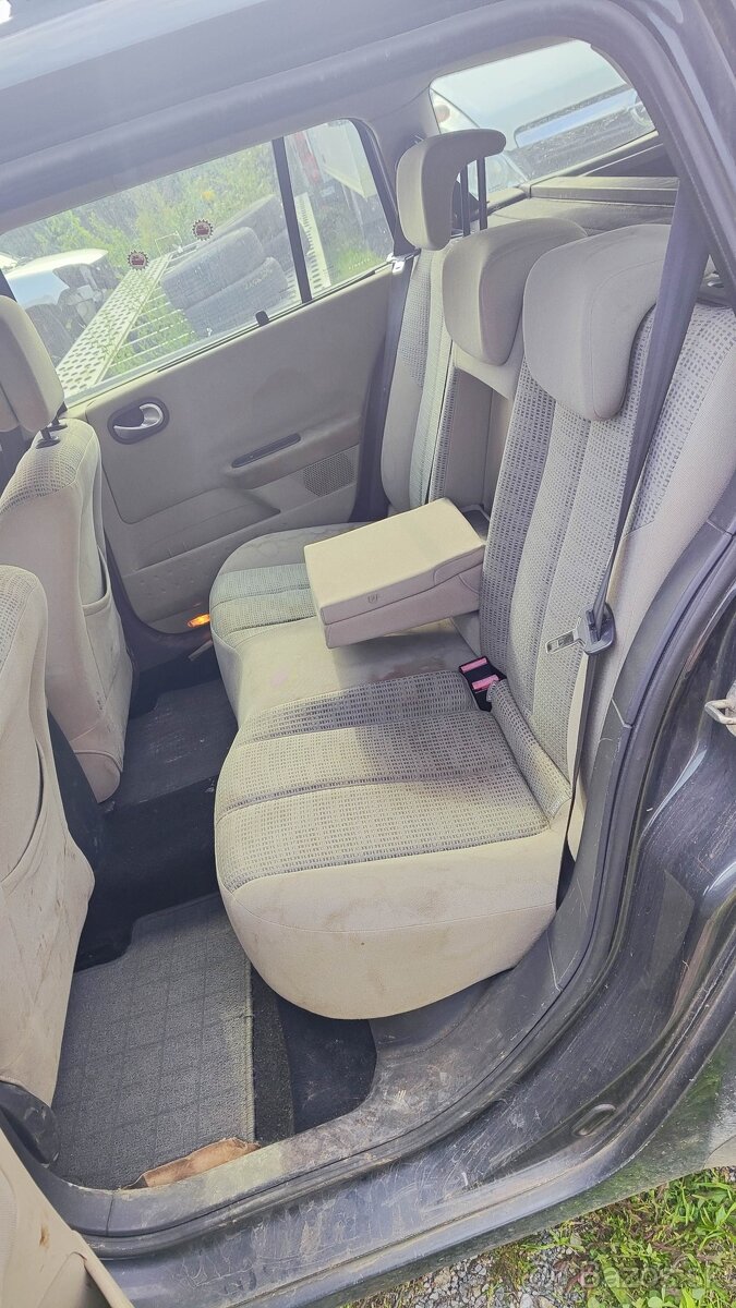 Renault Megane Combi 1.5 dci 78kw - 7