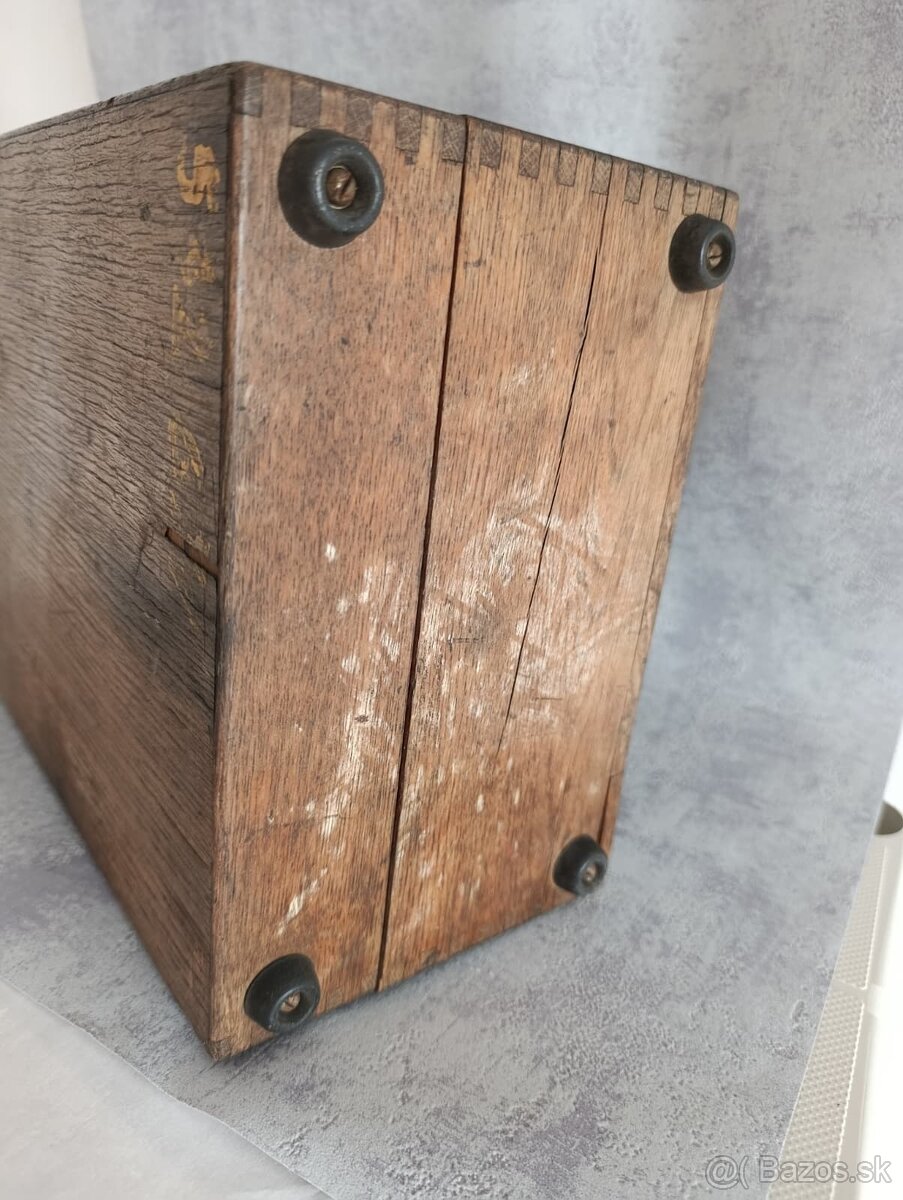 Starý vzhledově velice zachovalý německý přístroj - 7