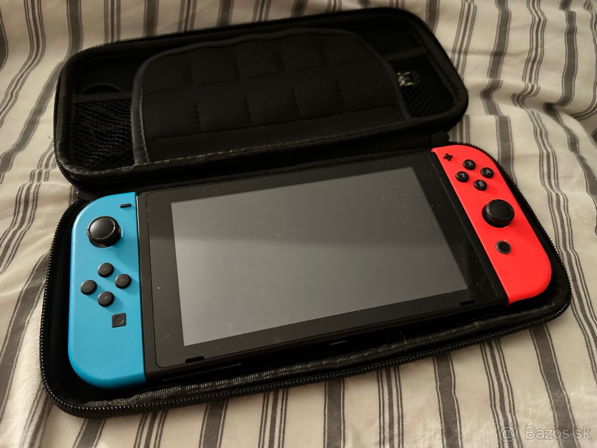 Nintendo Switch (2017) - 7