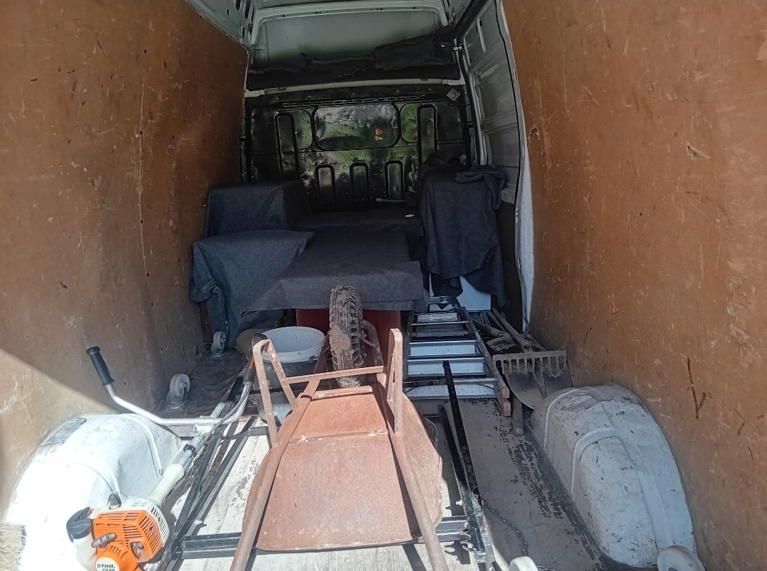 Sťahovanie Vypratávanie Montáž nábytku - 7