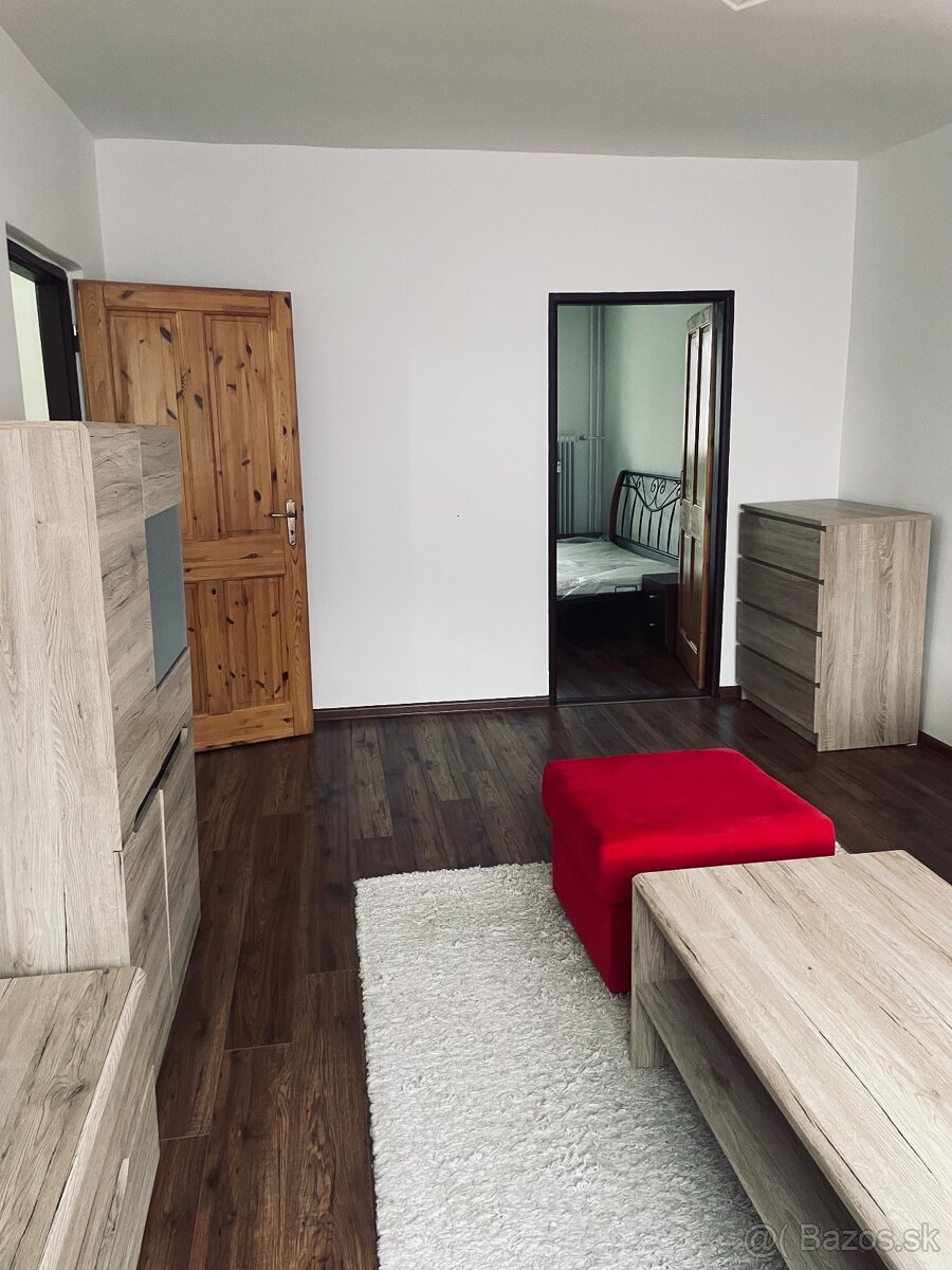 Prenajmem 2izbový byt v centre mesta Poprad - 7