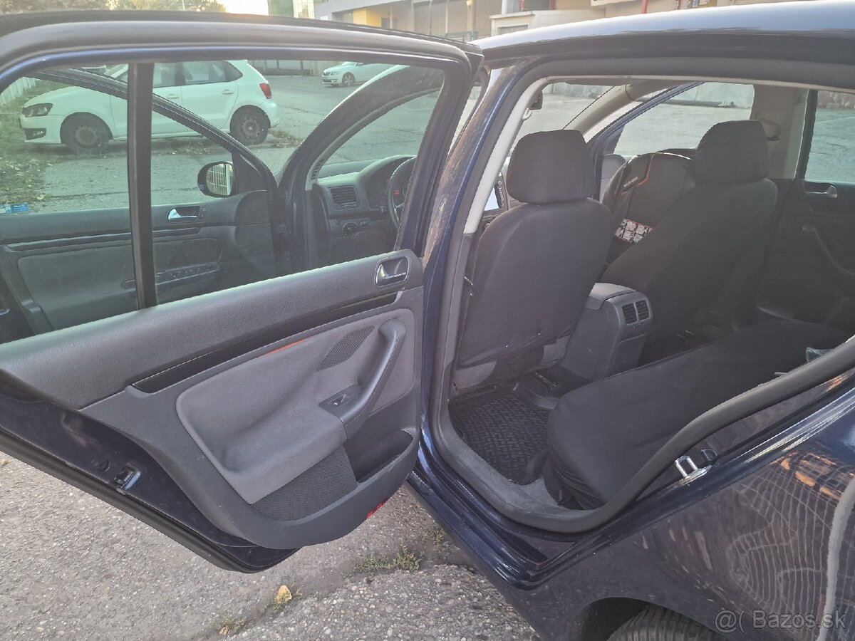 Volkswagen Golf - 7