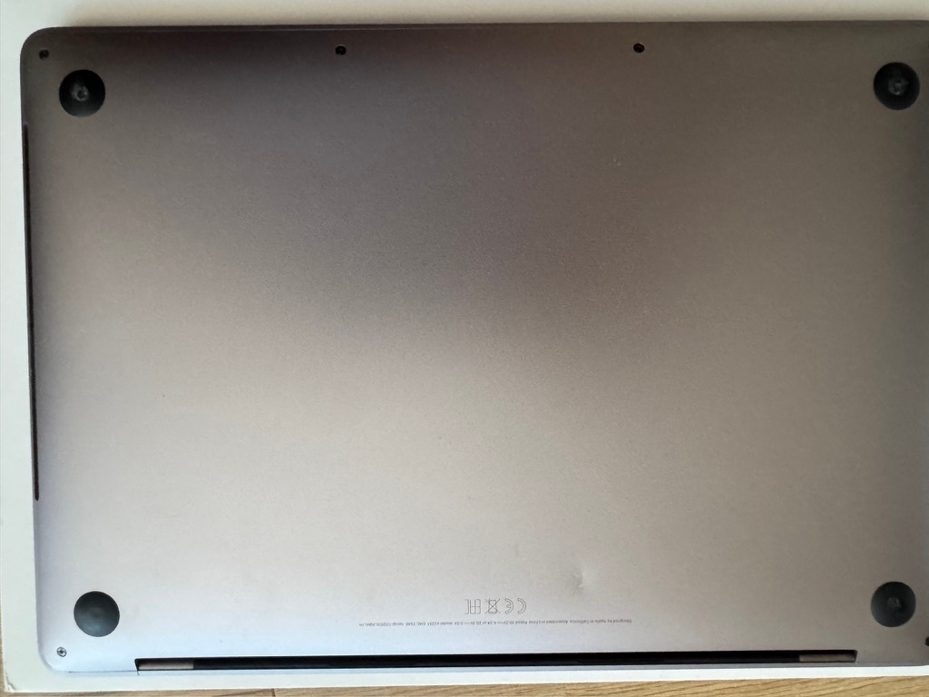 Apple MacBook Pro 13" (2019) | Intel Core i5 | 16 GB RAM | - 7