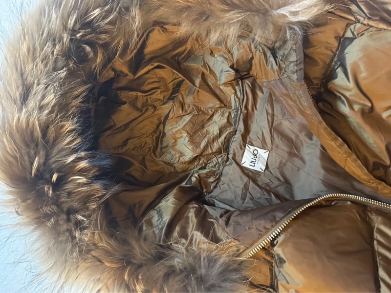 Krásna nová bunda Liu JO - 7