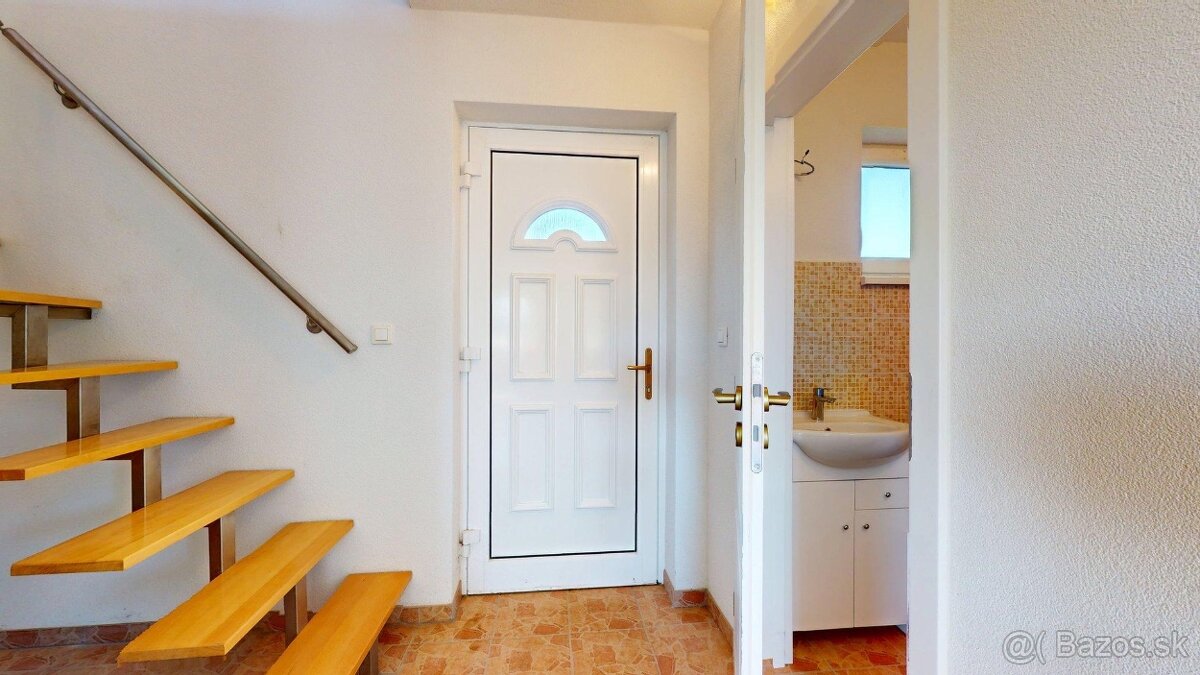 DVOJPODLAŽNÝ REKREAČNÝ DOM V PRIVÁTNOM AREÁLI PRI JAZERE - 7