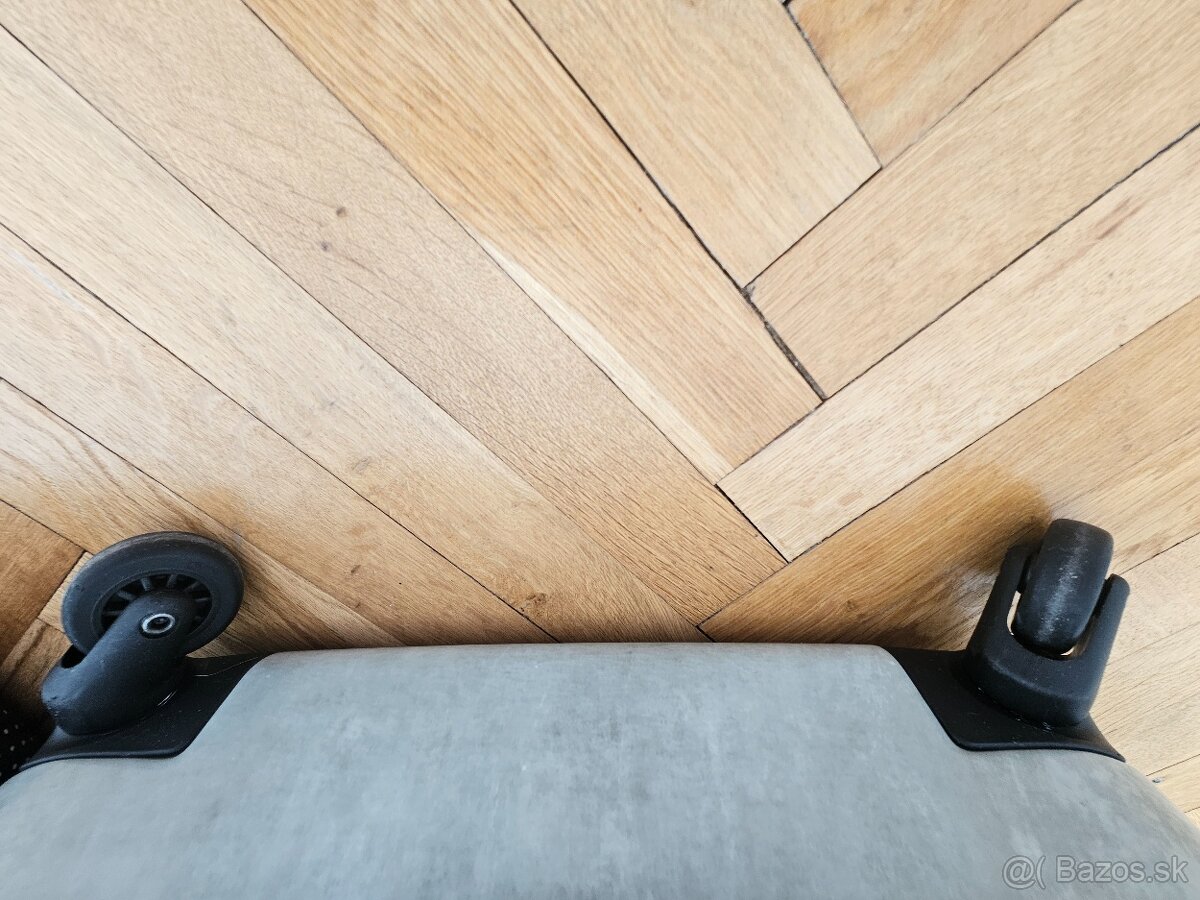 Predam dievčenský kufor Santoro - 7