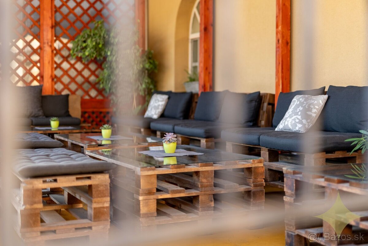 Exkluzívne na predaj polyfunkčný objekt v meste Banská Štiav - 7