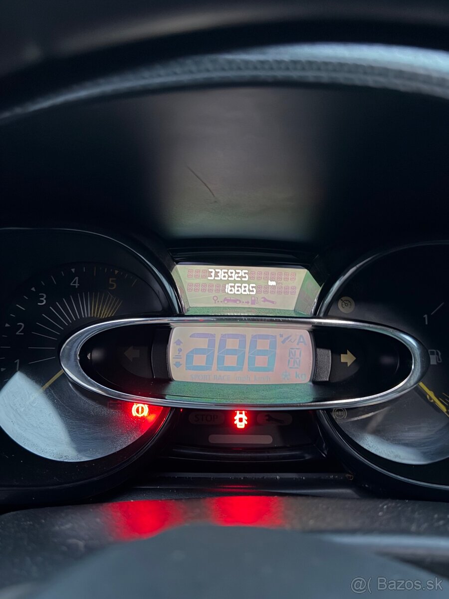 Renault Clio 1.5 DCi - 7