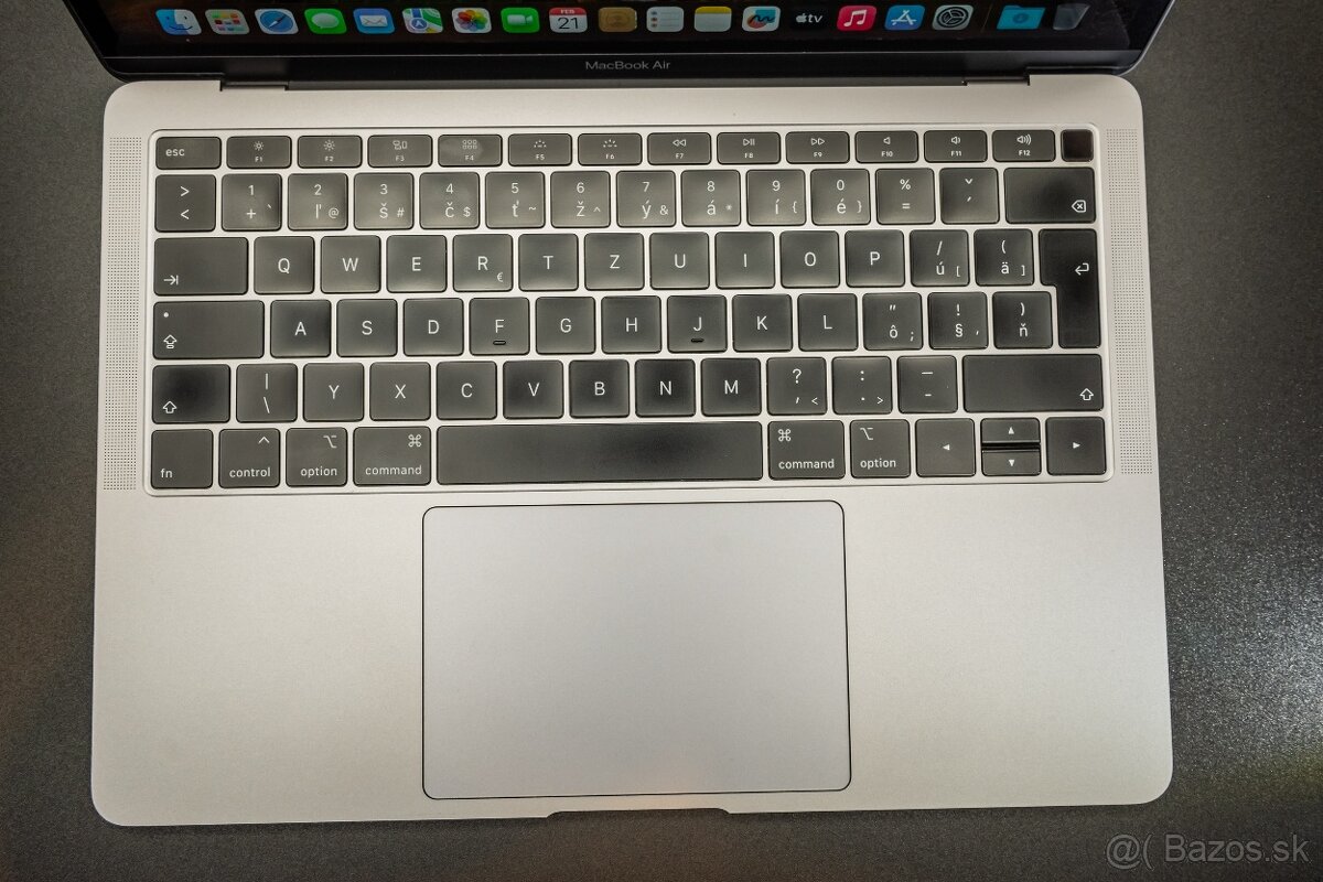 Apple MacBook Air 13" i5 16GB/256GB 2019 - 7