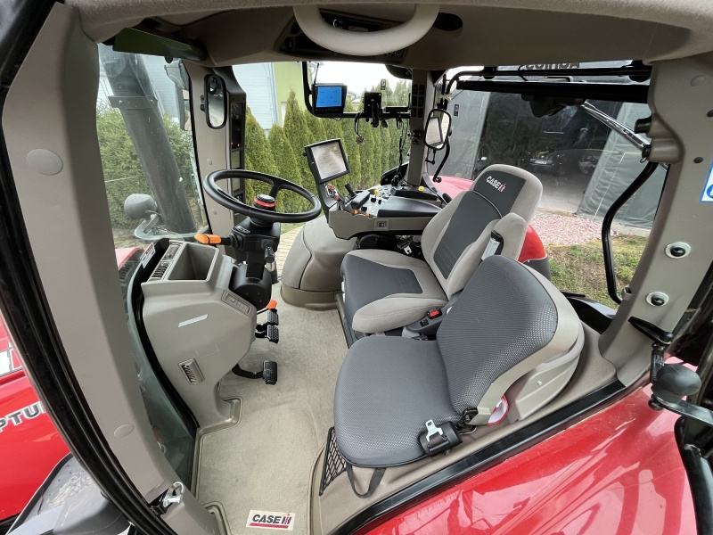 Traktor CASE IH OPTUM 300 CVX - 7