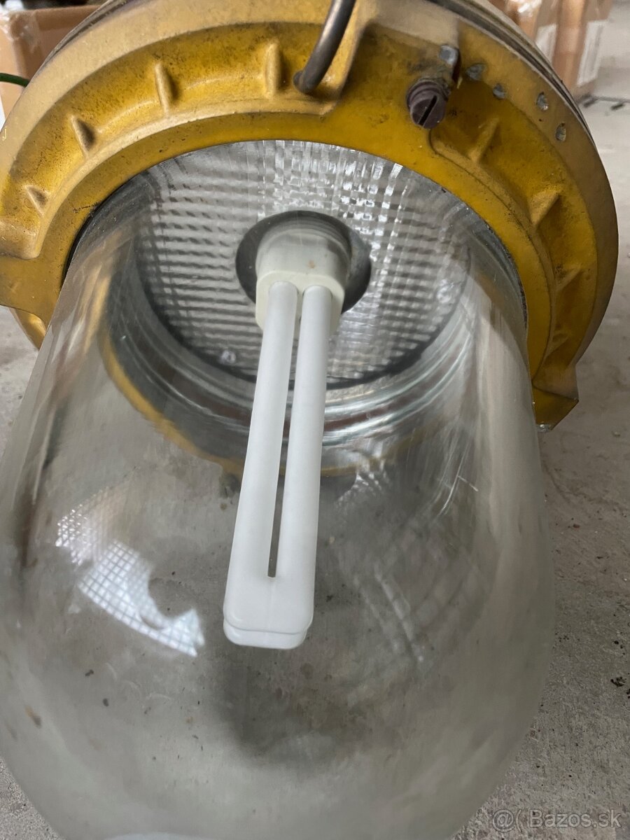 Priemyselné svetlá a lampy, lustre. - 7