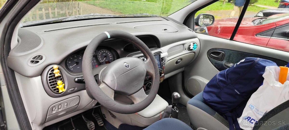 Renault Megane scenic - 7