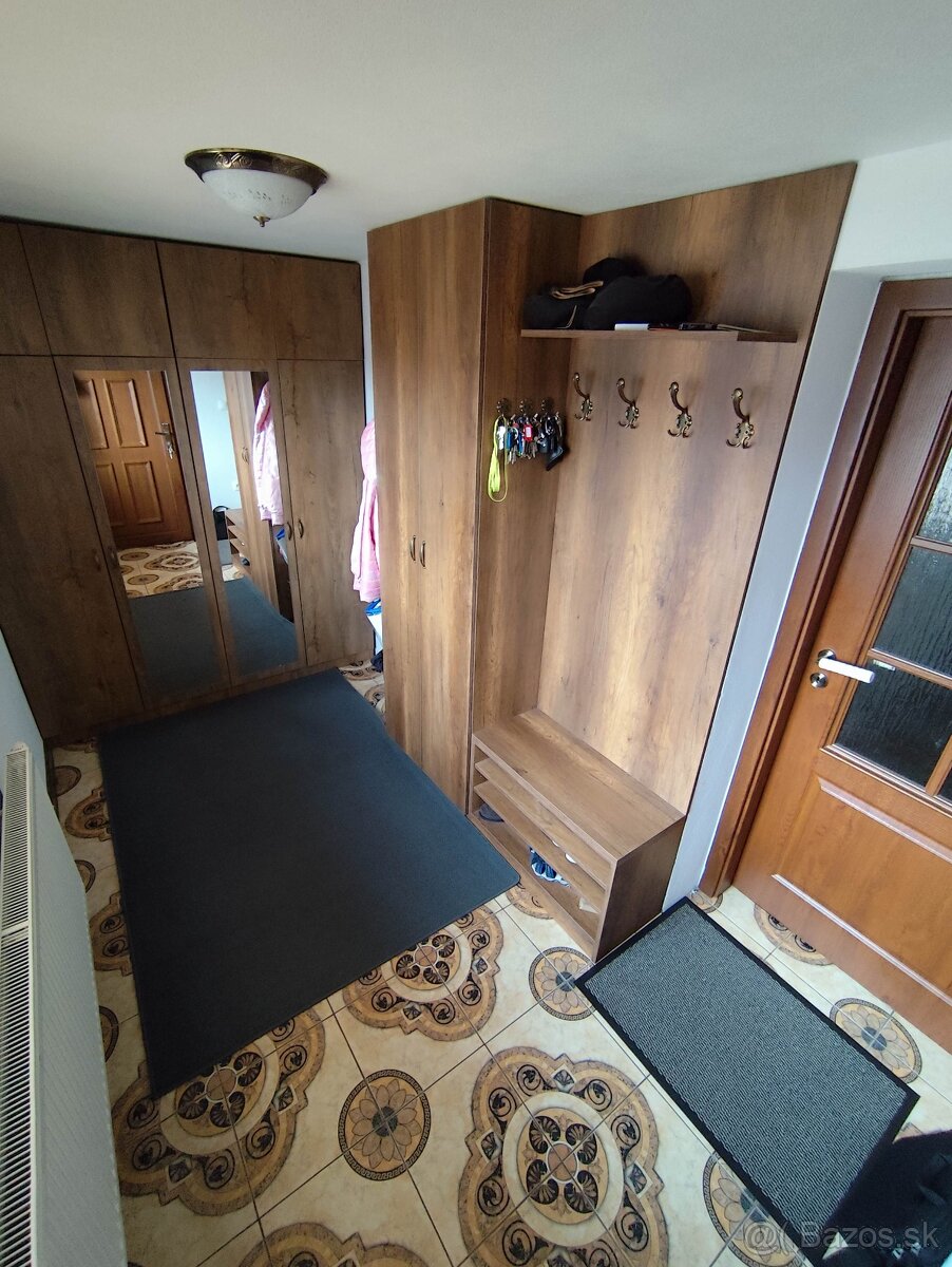 Veľký rodinný dom Bánovce nad Bebravou - Dolné Ozorovce - 7